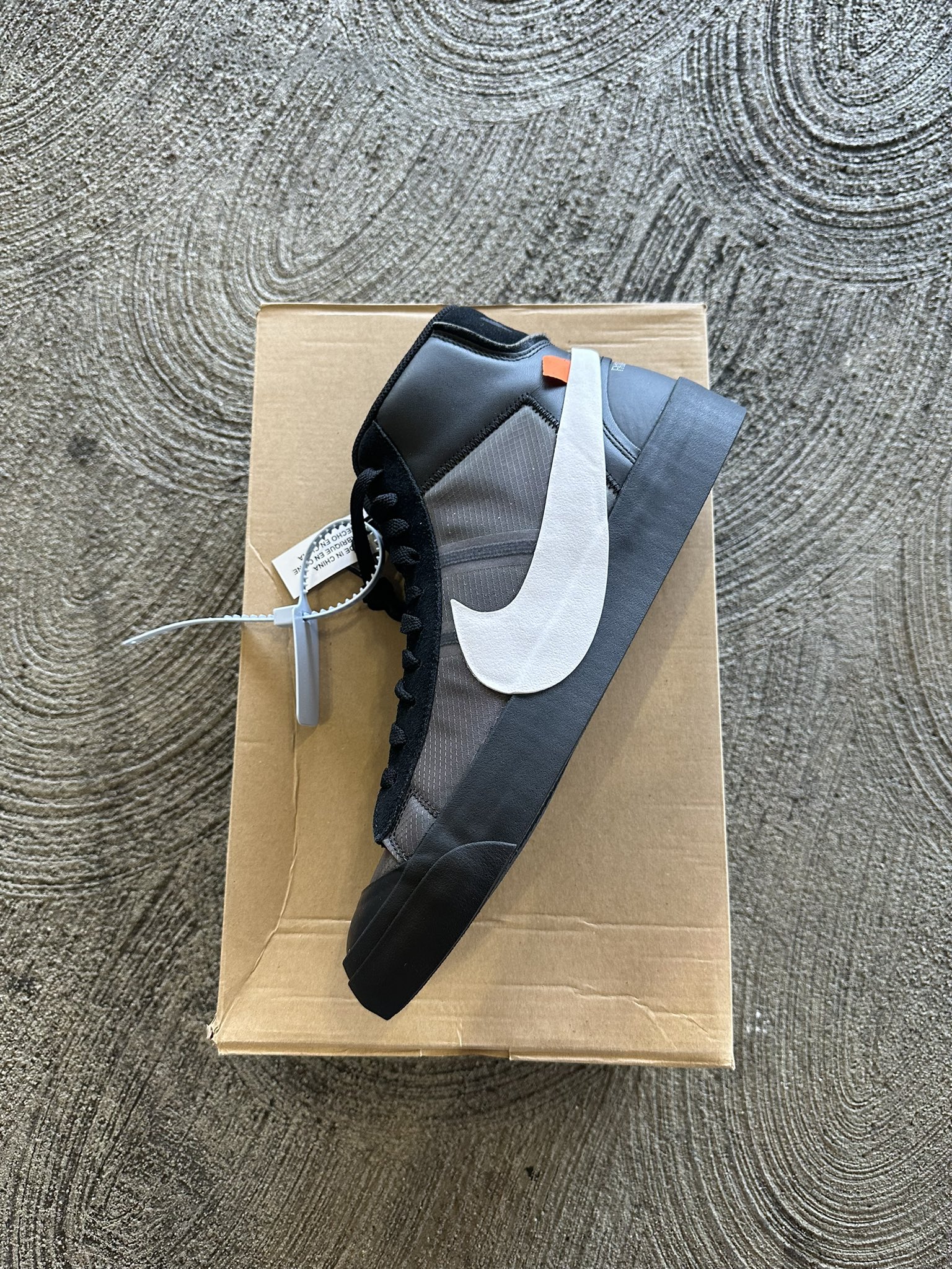 on X This week I will post all info tomorrow Jordan J Balvin size 13 Nike Blazer OW size 12 Nike SB Parra size 11.5 Jordan 1 Aeali May size 13 https t c9i2RGPfGE X