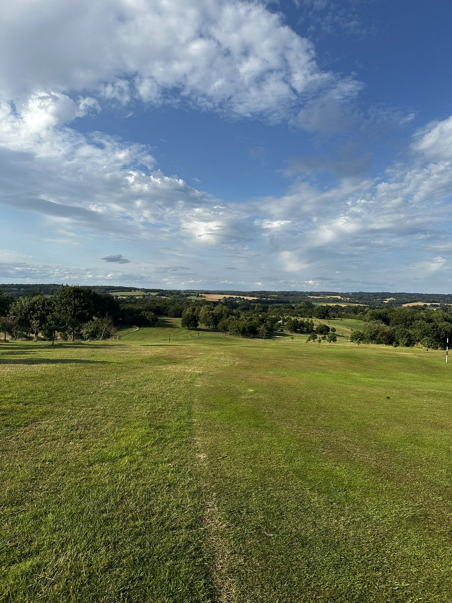 4ollowing's tweet image. 🏌🏻‍♂️ ☀️ 🙌🏻