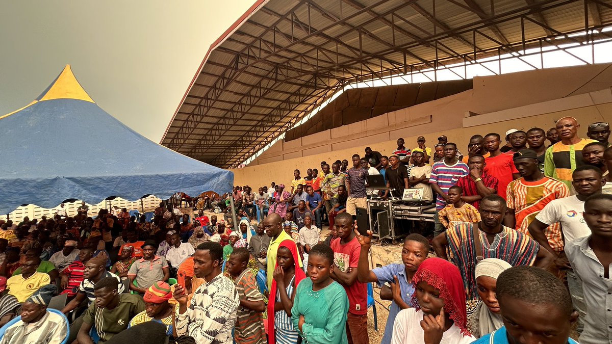 realKenAgyapong's tweet photo. 📸 Sawla Tuna Kaliba Constituency, Savannah Region

#KenForNorth
#Ade3NoAdane
#GhanaFirst 🇬🇭
#TheGameChanger https://t.co/olY60BzLa4