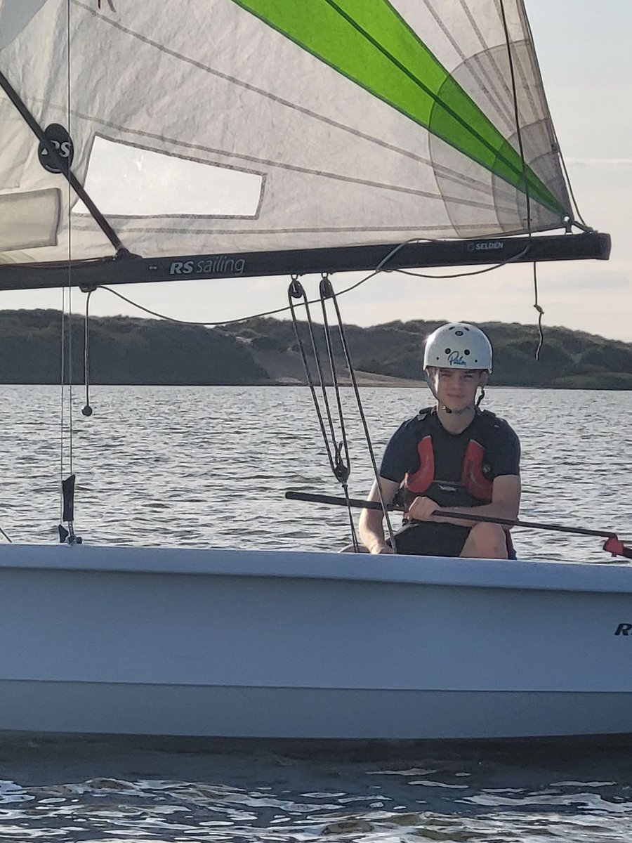 Some great photos of Able Cadet Mason sailing at Sea Cadets Crosby Boat Station last night ⛵