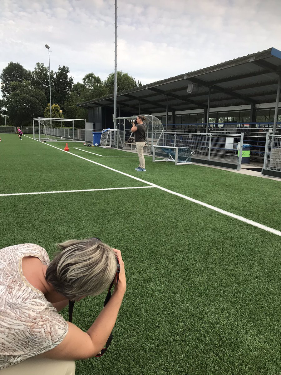 TheoSprong1963's tweet photo. Vanavond start gemaakt met #presentatiegids Kopstoot @vvLekvogels https://t.co/NbZHeA27bs