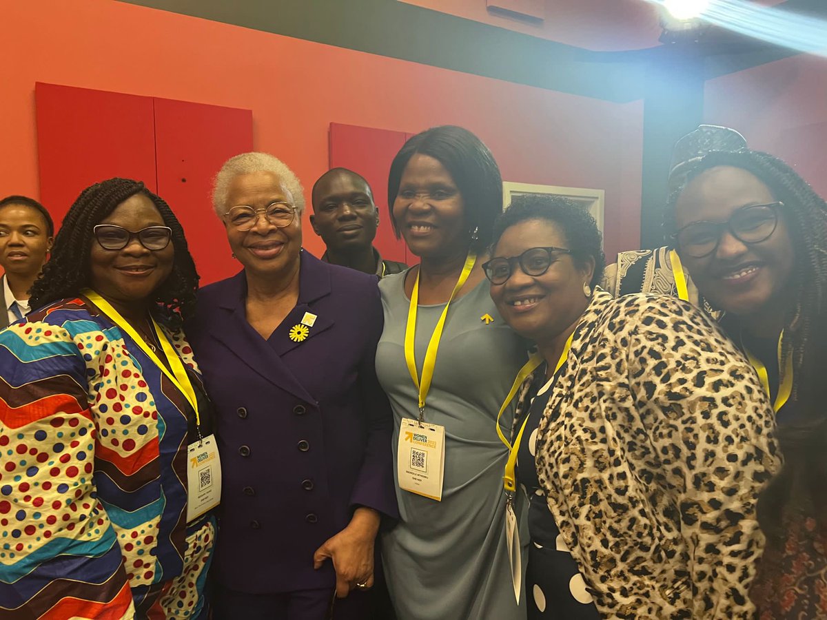 Dr Modupe Taiwo <a href="/dupsyajoke/">Foladupe</a> thank you for representing the women and  children by telling the stories of all women and girls. <a href="/firstlady_bio/">First Lady Fatima Maada Bio</a> <a href="/dsengeh/">David Moinina Sengeh</a> <a href="/UNICEFSL/">UNICEF Sierra Leone</a> <a href="/PresidentBio/">Barram</a> <a href="/RamatuJalloh16/">Ramatu Jalloh</a> <a href="/GovernmentofCa3/">Government of Canada</a> <a href="/PatrickAnalo/">analo patrick</a> please help me thank a remarkable woman for representing 🇸🇱