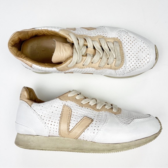 So good I had to share! Check out all the items I'm loving on <a href="/Poshmarkapp/">Poshmark</a> from <a href="/ChelsEatsTreats/">Chelsea</a> #poshmark #fashion #style #shopmycloset #veja: posh.mk/zLHiSwvFxBb