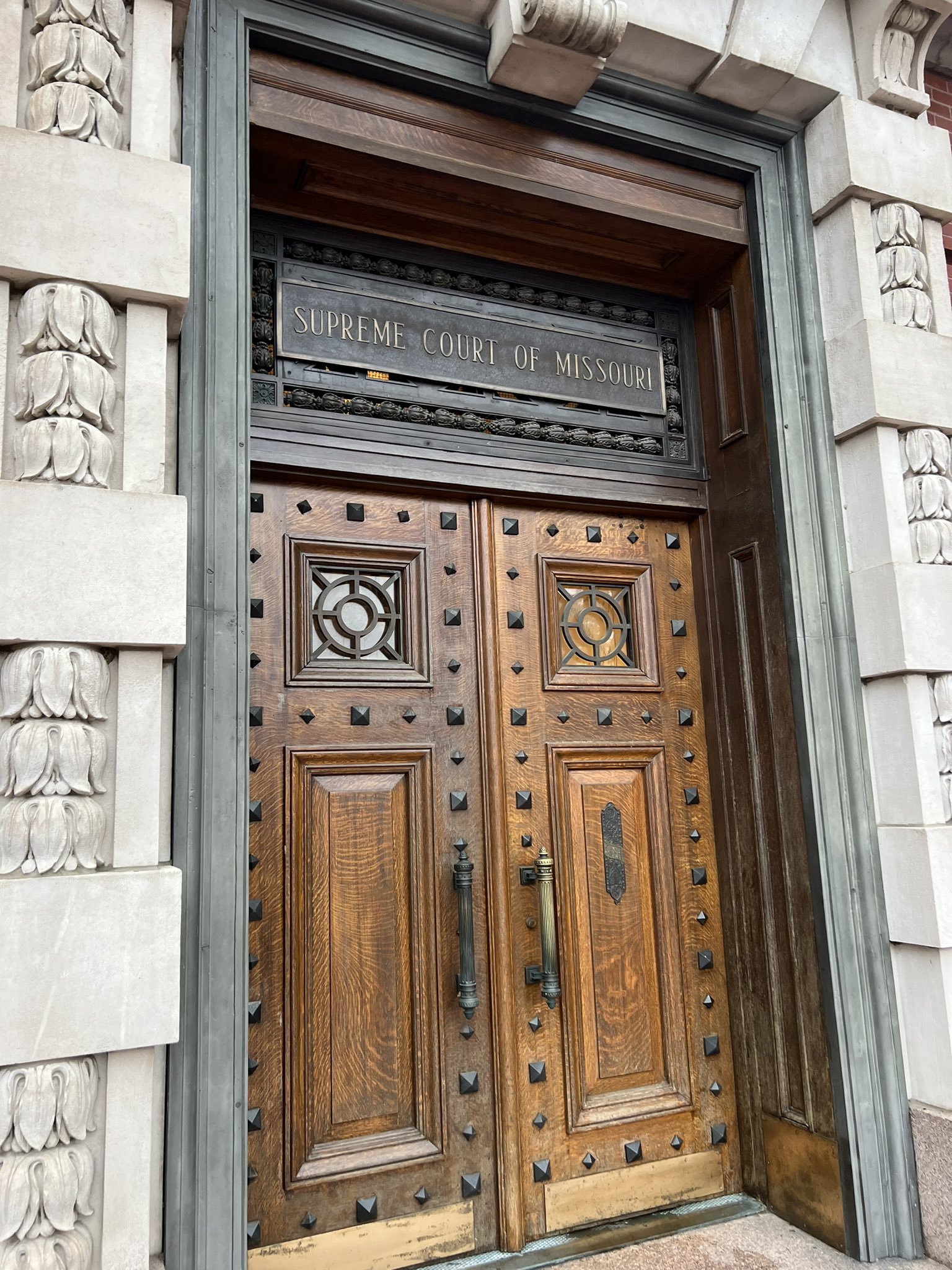 Emily Manley on Twitter "This afternoon, the MO Supreme Court will