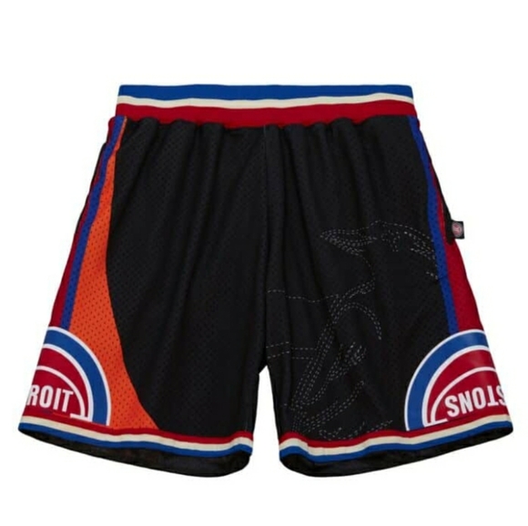 So good I had to share! Check out all the items I'm loving on <a href="/Poshmarkapp/">Poshmark</a> from @grlFridayshop #poshmark #fashion #style #shopmycloset #lainarauma #mitchellness: posh.mk/tPd5BGmFxBb