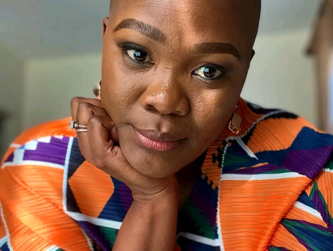 joy_zelda's tweet image. Her name is Zikhona Sodlaka She is a Living Legend Retweet if you agree She's a Legend 
#GqeberhaTheEmpire
#GqerbehaTheEmpire