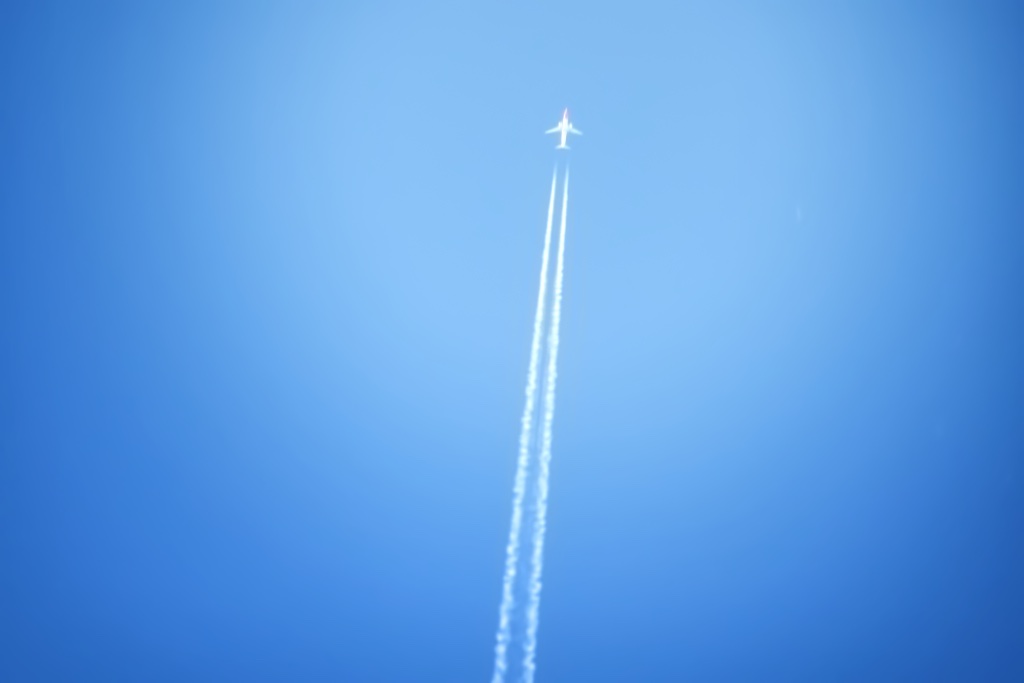 blogdeviajes's tweet photo. El cambio climático está impactando en la industria aeronáutica con más cancelaciones y turbulencias en los vuelos.

https://t.co/xjJ1uMb9Ef https://t.co/tp5kuYvkwC