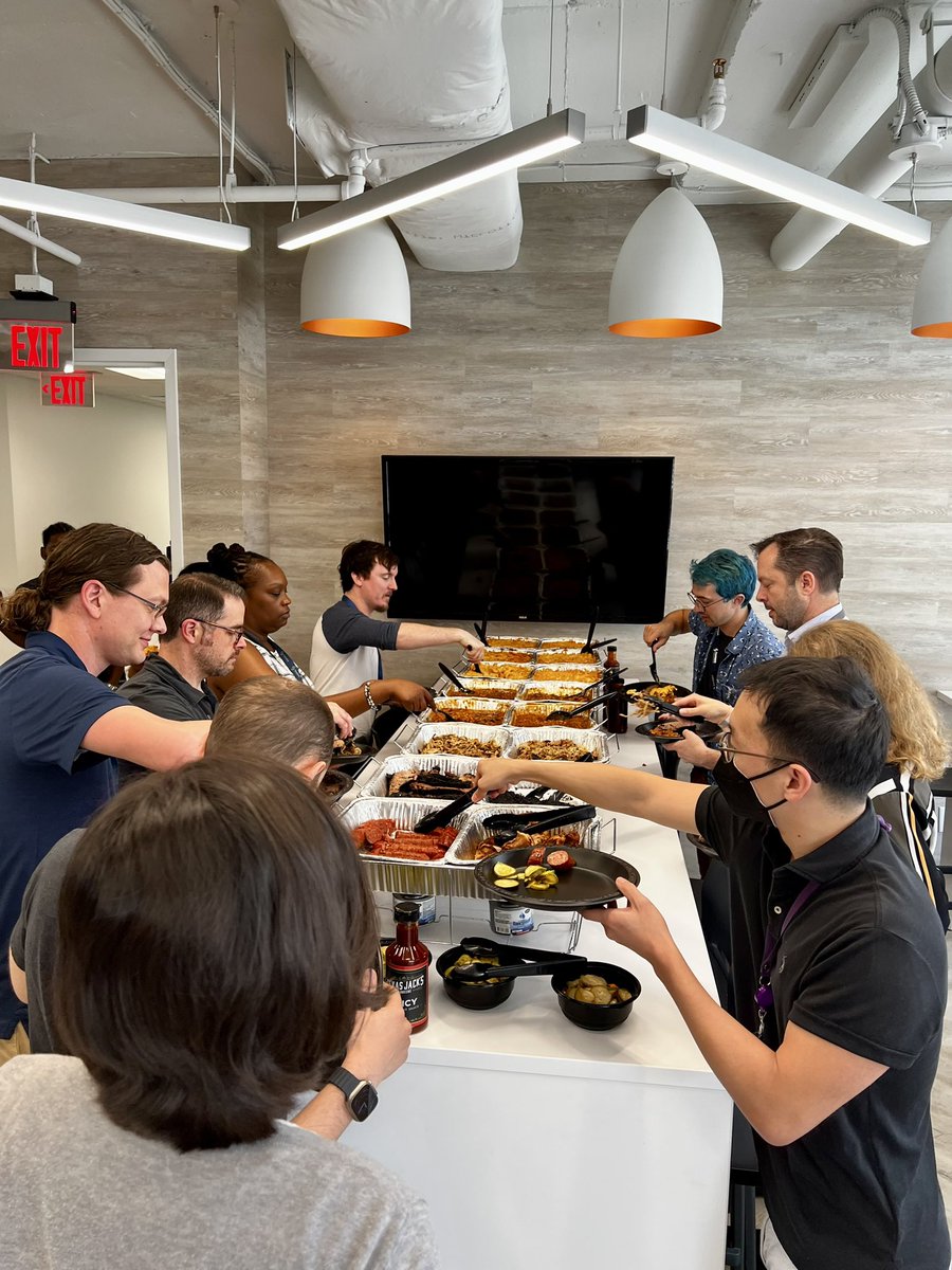 txjacksbarbecue's tweet photo. Make being in the office a more enjoyable experience for your team with Texas Jack’s catering 🤟🏼 Plus, we hear barbecue boosts creativity &amp; productivity… 👀😆

Click the link in our bio to learn more about our catering services 🔗 https://t.co/k0LlvguZS4