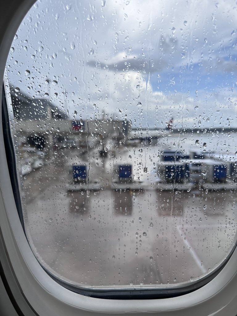 DarthBrooksss's tweet photo. Germany last week, off to LA this week✌️can’t wait till I’m back on east coast time zone schedule https://t.co/WA54ZwbyTg