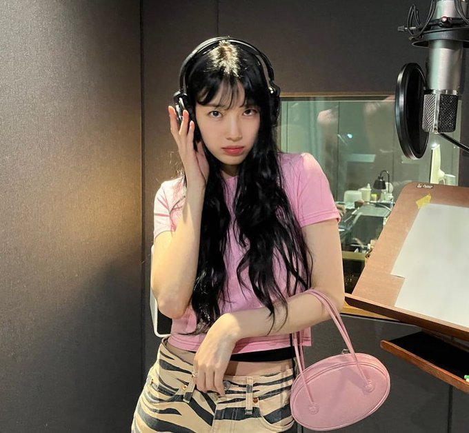 skxuukzky's tweet photo. #수지_전속력으로
#RunOutNow 
#SUZY #수지 #RUNEXT #알유넥스트 https://t.co/Z6gszk7ZUz