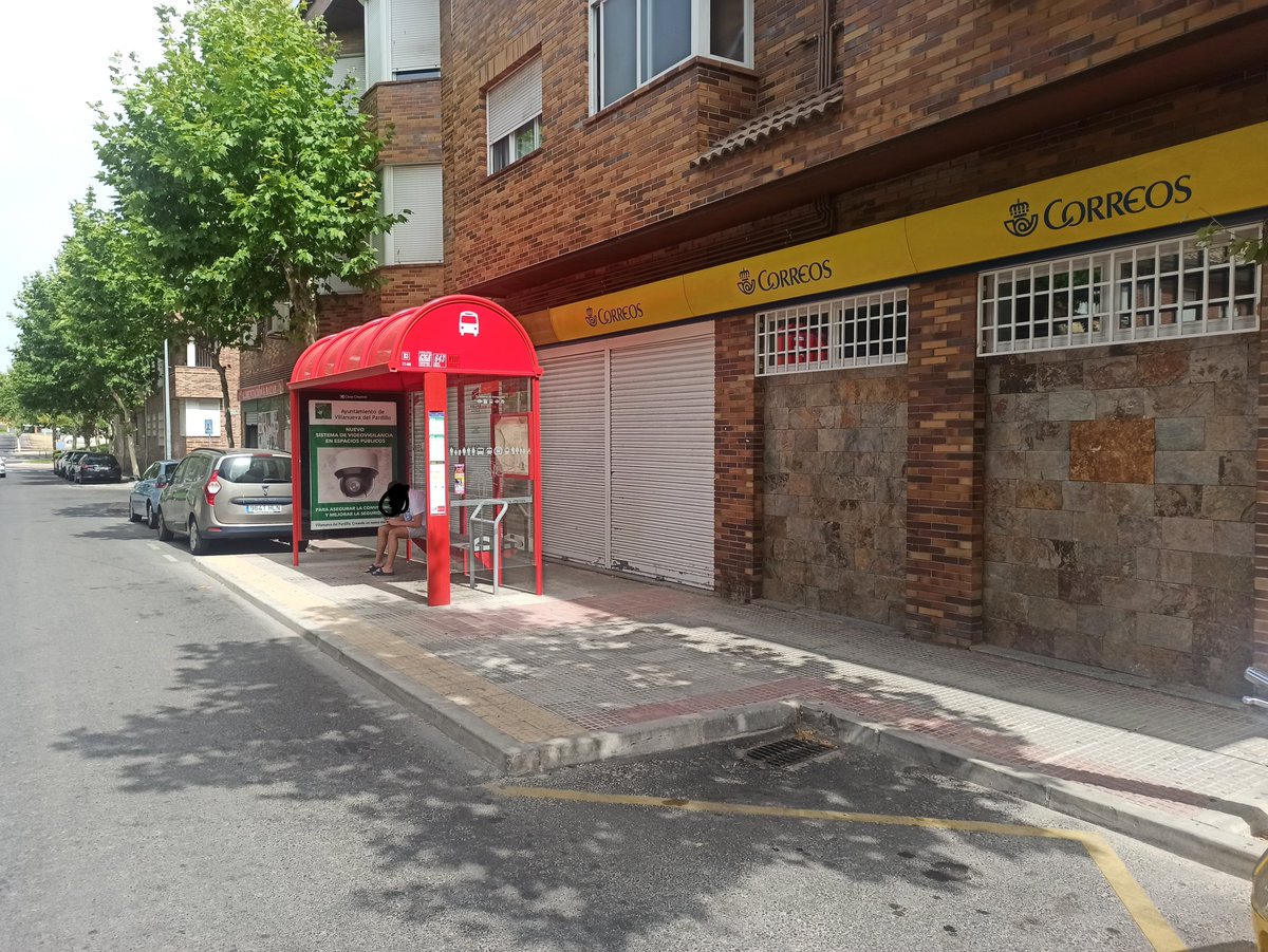 anbb's tweet photo. @desdelamoncloa @Correos Hard to exercise your right to vote in Spain when your post office closes in the evening and you work in the morning. @correos #VotoPorCorreo https://t.co/hHEs2QwIgA