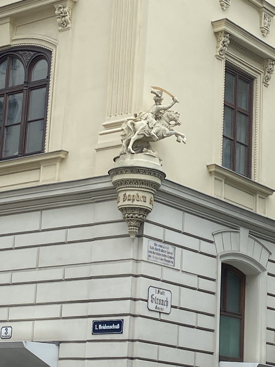 AustriaDenver's tweet image. The little things make you appreciate architecture &amp;amp; art and give you a glimpse of history: see the picture - seen in the 1st—district in Vienna.