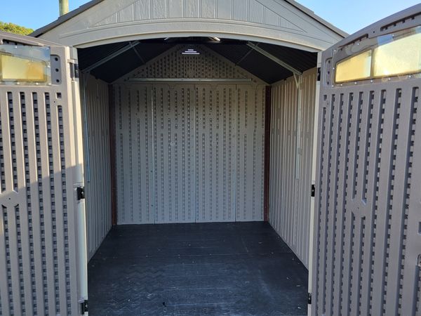 ResidenceRv's tweet image. Now you can store all your extra items without ever having to worry about space and the best part? It's only $25/week, so you won't break the bank! 📷 Get it while it's hot, folks – limited storage units available! 📷 #CheapStorage #ExtraSpace #StorageLife #Organization