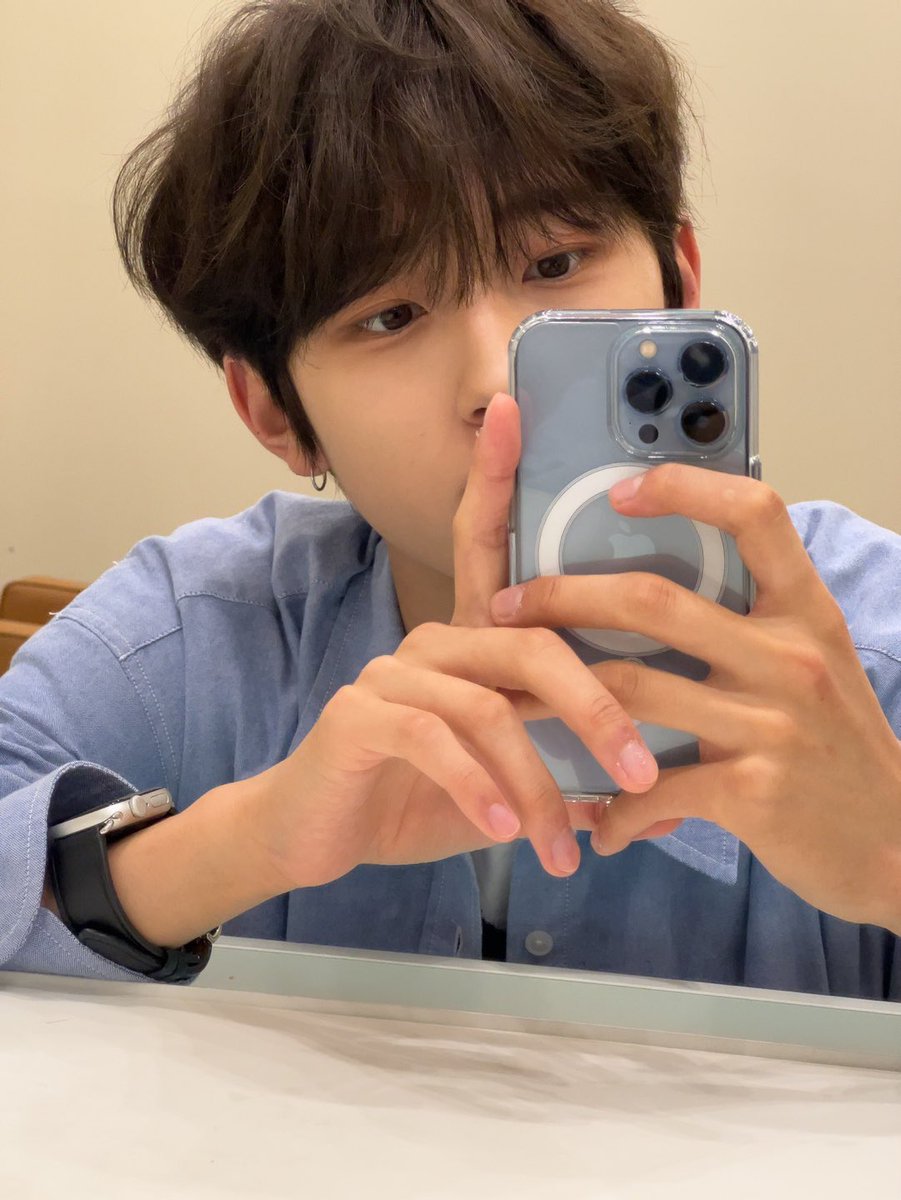 DRIPPIN's tweet photo. 👔👔👔

#DRIPPIN #드리핀 
#KIMMINSEO #김민서 https://t.co/z1sOss8YiB