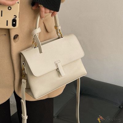 ShopBirdInBag's tweet photo. Sleek sellouts! 🤓. Order Bird in Bag - Texture bag mahogany retro women's bag shoulder bag crossbody bag handbag new tide large capacity ladies bag at $43.99 from https://t.co/6c57wiKFDk https://t.co/4FPxL9cxj1