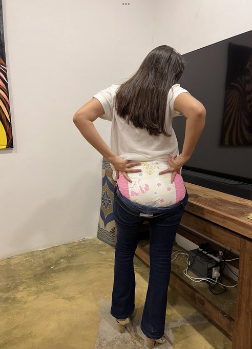Diaper check 🦄💖 #abdl #diaper #diapergirl https://t.co/ppE60gd9j2<a href="/tag/abdl"class="tags">#abdl</a><a href="/tag/diaper"class="tags">#diaper</a><a href="/tag/diapergirl"class="tags">#diapergirl</a>