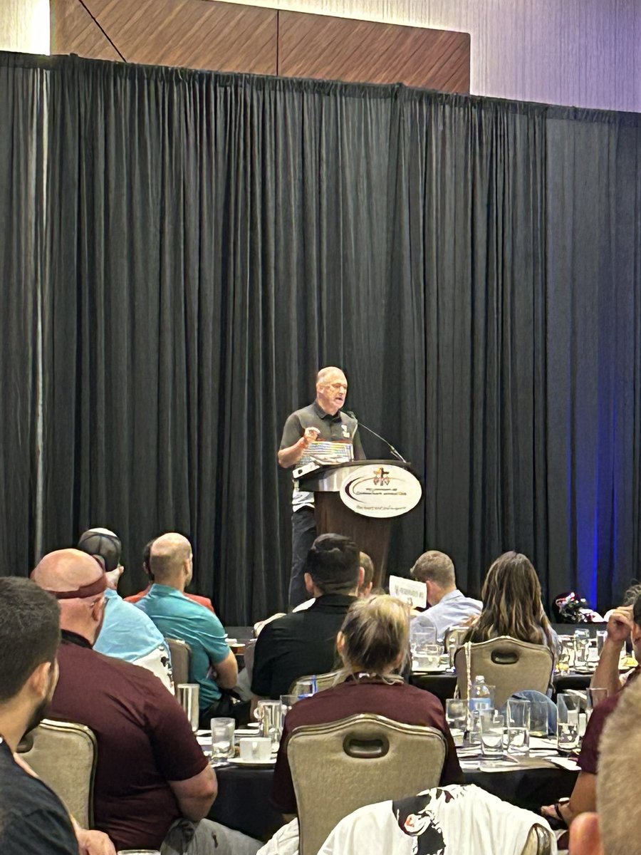 Brahma Family Tradition🅱️🅱️🏈

Coaching School <a href="/THSCAcoaches/">THSCA</a> and FCA  Breakfast.  
 #expectvictory