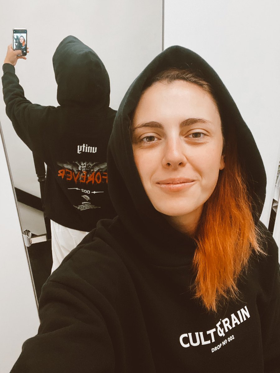 alchemyofkat's tweet photo. GM

Return to the bird app to announce that @cultandrain 👏 HAS 👏 DELIVERED 👏 

Wearable tech is the FUTURE, strap in 🎢 https://t.co/DVROKHqhBX