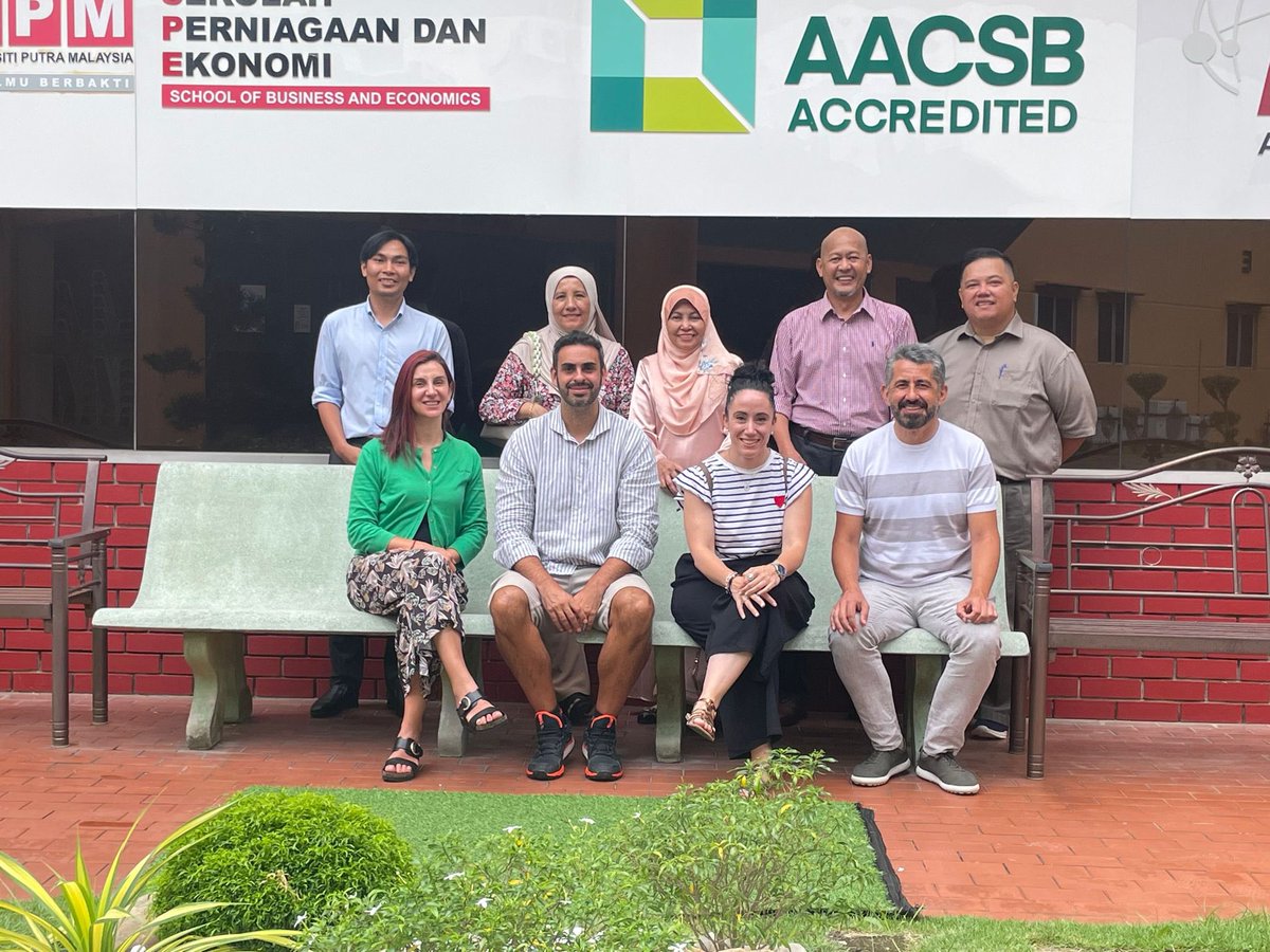 Estableciendo contactos en la Universidad UPM de Kuala Lumpur, gracias al consorcio del IES Riveira do Louro <a href="/EUErasmusPlus/">Erasmus+</a>