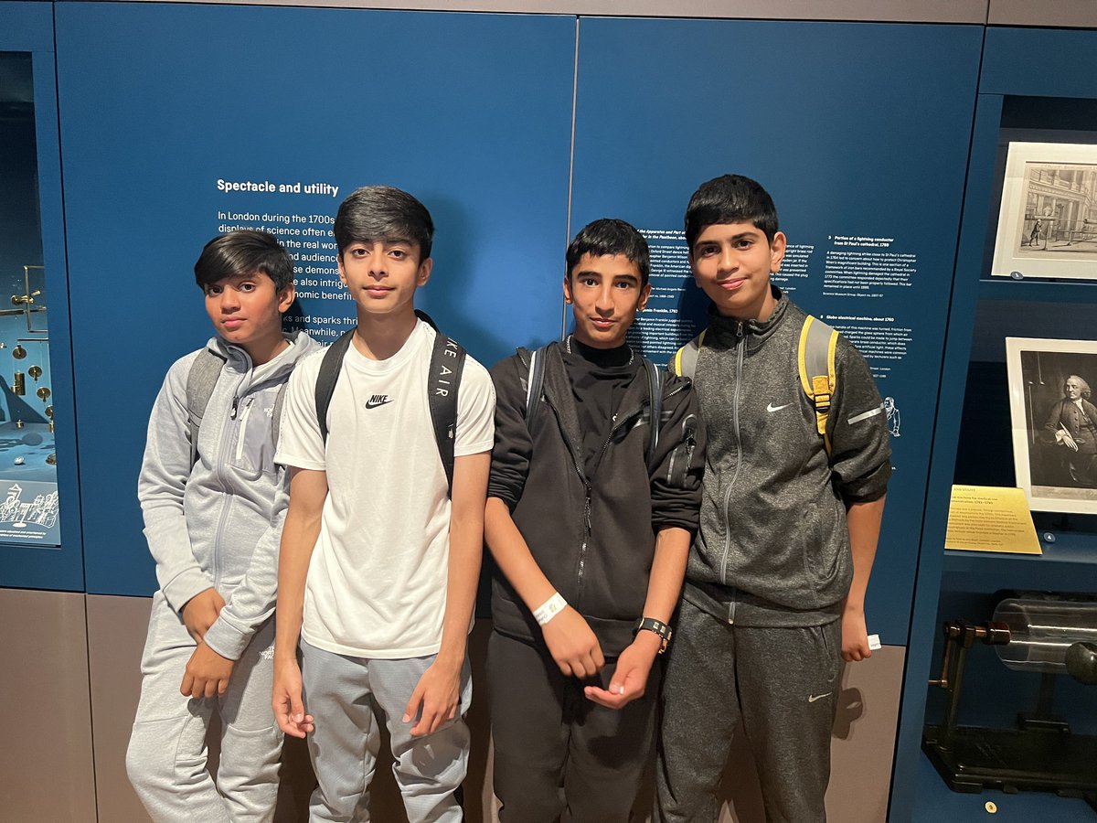 LamarrHouse's tweet photo. It’s Enrichment day 2 and Lamarr took over London. The students enjoyed hunting for treasure and facts in the British, National History, Science and V&amp;A museums. #Lamarrforthewin #Chilternchampion https://t.co/QrZa7s0UEA