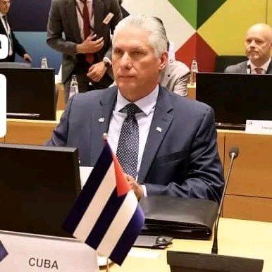 'Ante ustedes ratificamos que a pesar de las dificultades y las agresiones Cuba no se rinde ni se doblega' Miguel Díaz Canel #DíazCanelEnBélgica #CubaNoEstaSola #HolguinSi