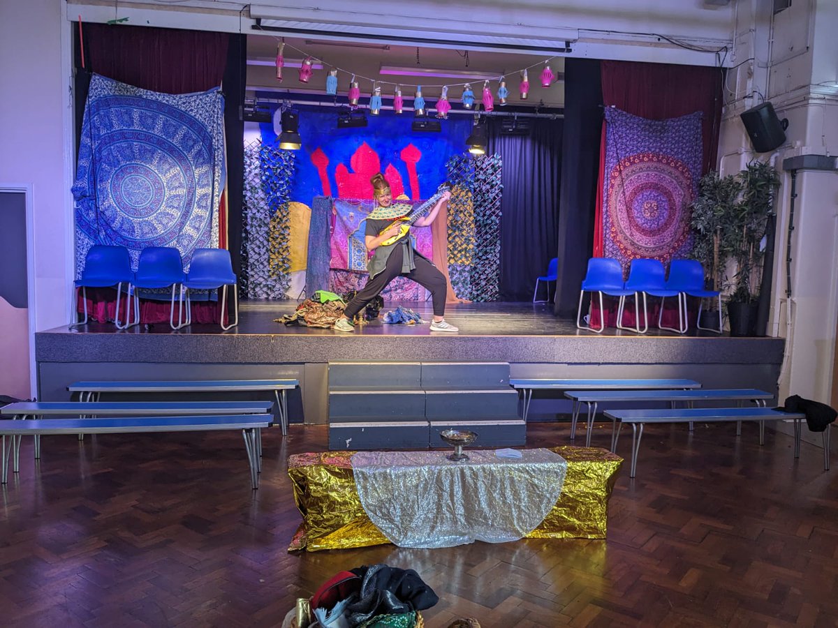 We are show ready for our second show for Leopold! Well done all the year 6 involved across both schools, you have been amazing over the past couple of months and we are so proud of the show you have created!! Time to shine ⭐
#schoolshow #schoolleavers #divergentdrama