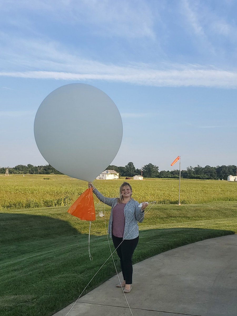 anna_stuck's tweet photo. Today marks one year of working as a meteorologist at @NWS_BaltWash 🎉 In one year I’ve given countless briefings, written many AFDs, learned from the smartest mets I know, launched numerous balloons, sent more LSRs than I can count, and oh so much more. Next step: RAC! ⛈️☀️🌪️ https://t.co/Ei84FU9aLW