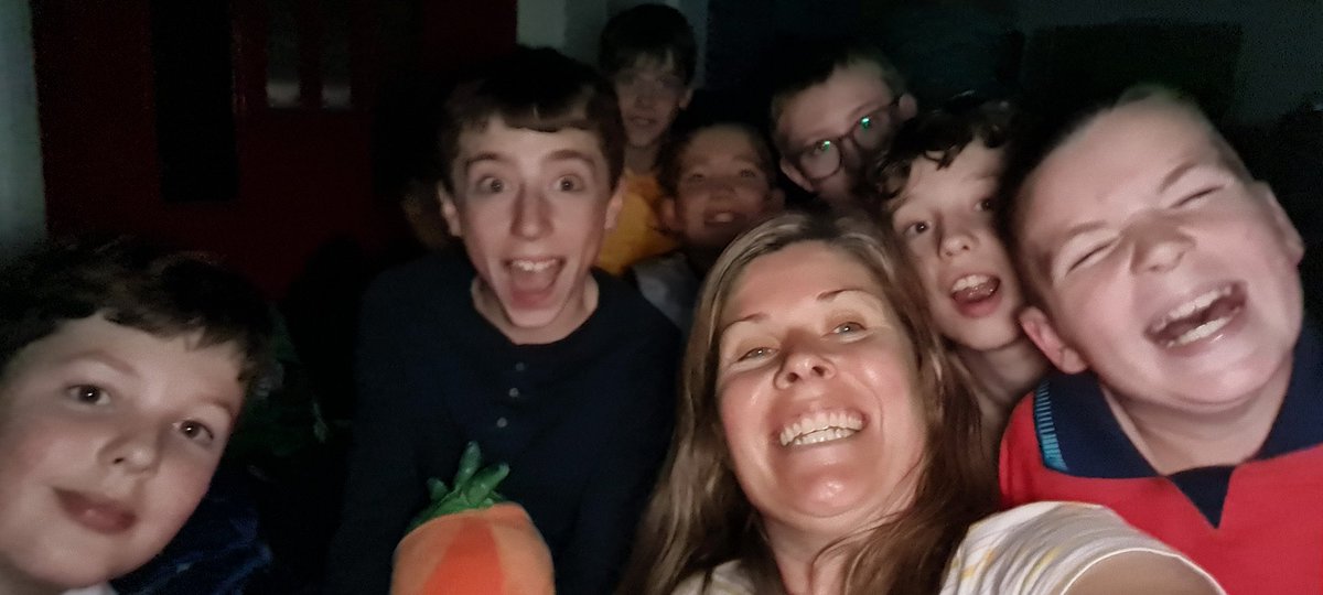 LouCon10's tweet photo. Sleep over was great last night! Ready for an early one today though 😴 https://t.co/PiC48JrYhf