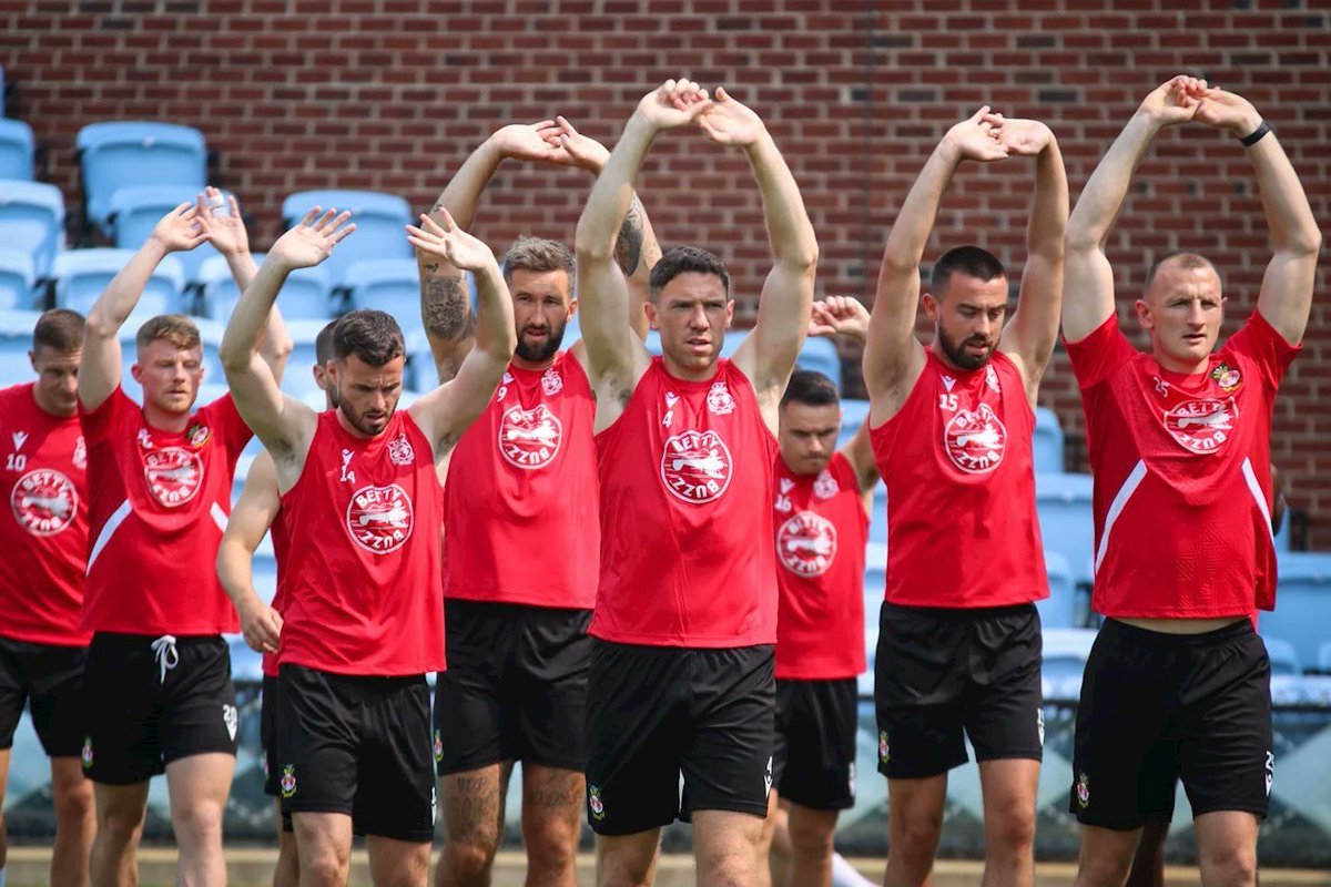 WrexhamES's tweet photo. 🐉 VUELVEN LOS DRAGONES

Estiren un poco y sáquense la fiaca que MAÑANA juega #Wrexham contra #Chelsea en Estados Unidos. 

Y claro, a estadio lleno porque los Dragones Rojos son así, una locura. https://t.co/5El1YKLr3j