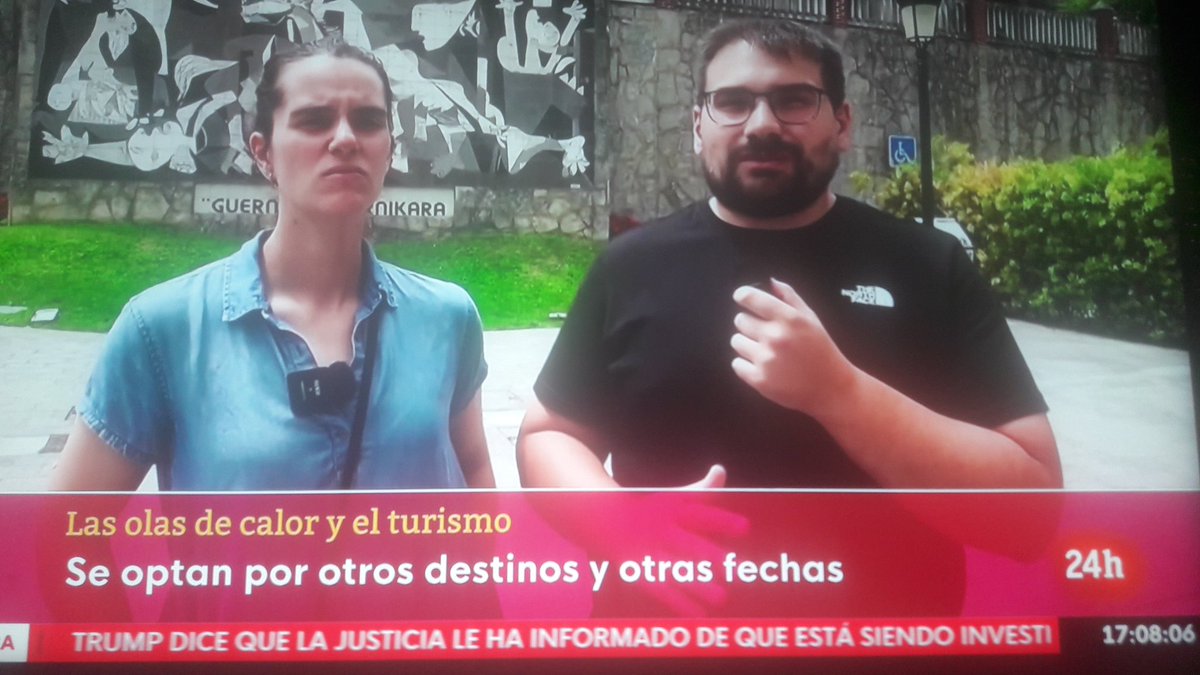 #TitoSánchez d rositas paseando el #Falcon y @Rtve trabajando para él.
Convencidos q el criminalizado #Trump perjudica a la DCHA, más d 30' en bucle con este faldón

#QueTeVoteTxapote #ElCascabel18J #LaNoche24h #LaHora19J #PP #Psoe #AR19J #19JulioEsp #EU2023ES #QueTeVoteChapotr