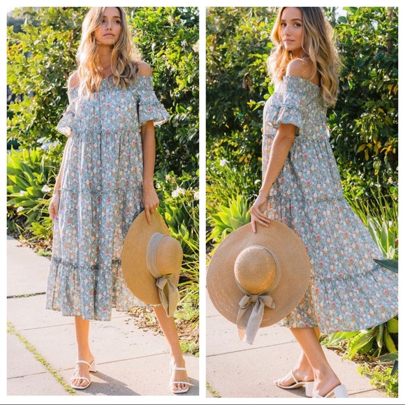 KathySiderits's tweet photo. So good I had to share! Check out all the items I'm loving on @Poshmarkapp #poshmark #fashion #style #shopmycloset #shopevelynne #jonanna #potterybarn: https://t.co/Xinp2L8kPr https://t.co/U143ktSVg3