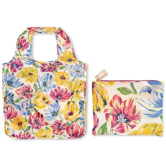 So good I had to share! Check out all the items I'm loving on <a href="/Poshmarkapp/">Poshmark</a> #poshmark #fashion #style #shopmycloset #betseyjohnson #katespade: posh.mk/EIGQV4LbmBb