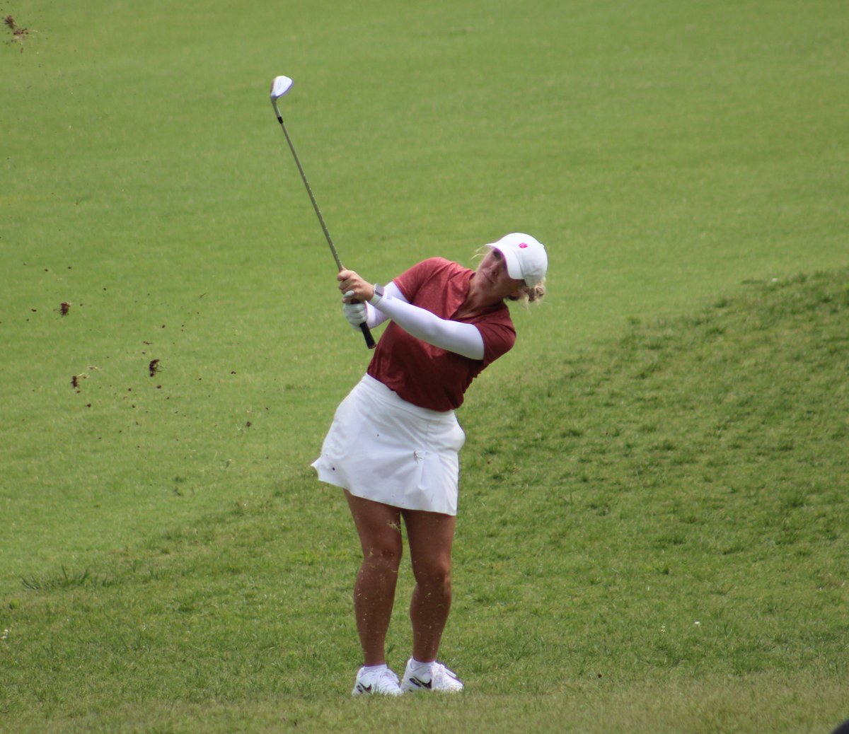 UHCougarWGolf's tweet photo. Wishing Coach @lydiagumm
Good Luck in Final Round of Kentucky Women's Open at Elizabethtown CC today
@GolfHouseKY
📊 – https://t.co/DUldyYBxtC
#GoLydia
#GoCoogs 🐾 https://t.co/irrKuSuJg9