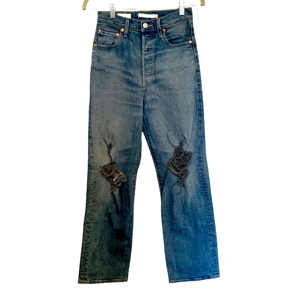 So good I had to share! Check out all the items I'm loving on <a href="/Poshmarkapp/">Poshmark</a> from <a href="/SuzannereneeZ78/">Suzanne Zamora</a> #poshmark #fashion #style #shopmycloset #barriemartin #lululemonathletica #levis: posh.mk/xB5qQCZchBb
