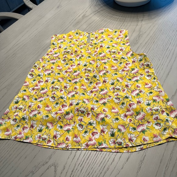 pugn's tweet photo. So good I had to share! Check out all the items I'm loving on @Poshmarkapp #poshmark #fashion #style #shopmycloset #zara #ikea: https://t.co/t9GGUmhWDg https://t.co/J0TWLp9Iz4