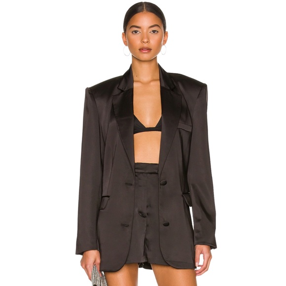 Lydia_McD's tweet photo. So good I had to share! Check out all the items I'm loving on @Poshmarkapp #poshmark #fashion #style #shopmycloset #freepeople #ronnykobocollection #vintage: https://t.co/na9wAjP9YB https://t.co/sOjlOgIPAG