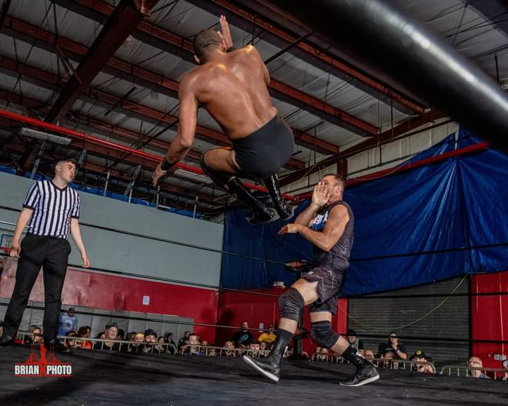 MrDariusCarter's tweet photo. Four Steps to Retaining in a #Fatal4Way:
1) Isolation
2) Declaration
3) Capitalization
4) Celebration
#AndSTILL #TheLegendRun #Day277
{πΈ} @briank_photo
#UltimateSurvival2023
SAT, 7/8
Staten Island, NY
Vs. @TJMarconi, @JustinAdams_6 & former WWE Superstar @CharlieHaas https://t.co/IKZAv7tHH6