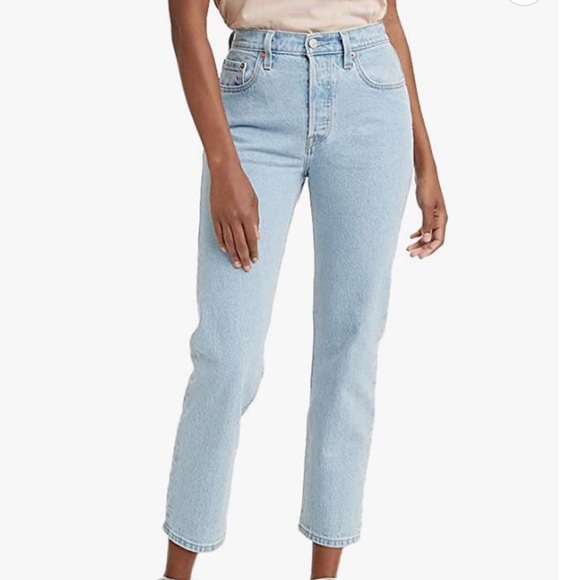 So good I had to share! Check out all the items I'm loving on <a href="/Poshmarkapp/">Poshmark</a> from <a href="/LovingLotus222/">Libby</a> #poshmark #fashion #style #shopmycloset #laurenralphlauren #ralphlauren #levis: posh.mk/iO69ZVloxBb