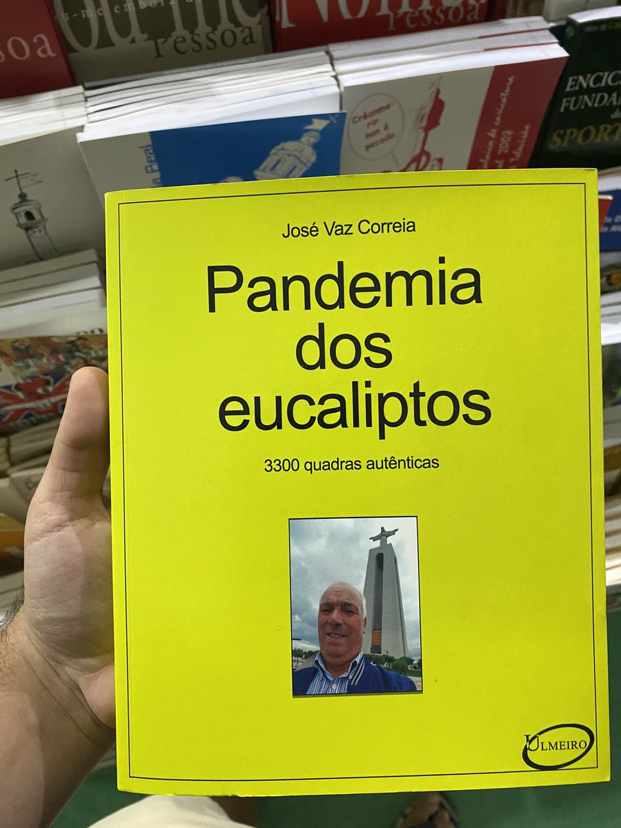 Leeeeeeite's tweet photo. Quando acho que já nada me surpreende, encontro um livro com 3300 quadras de puro ódio aos eucaliptos

Quem me dera ter 1/10 da força de vontade deste homem mds https://t.co/XA7Ewwv0WH