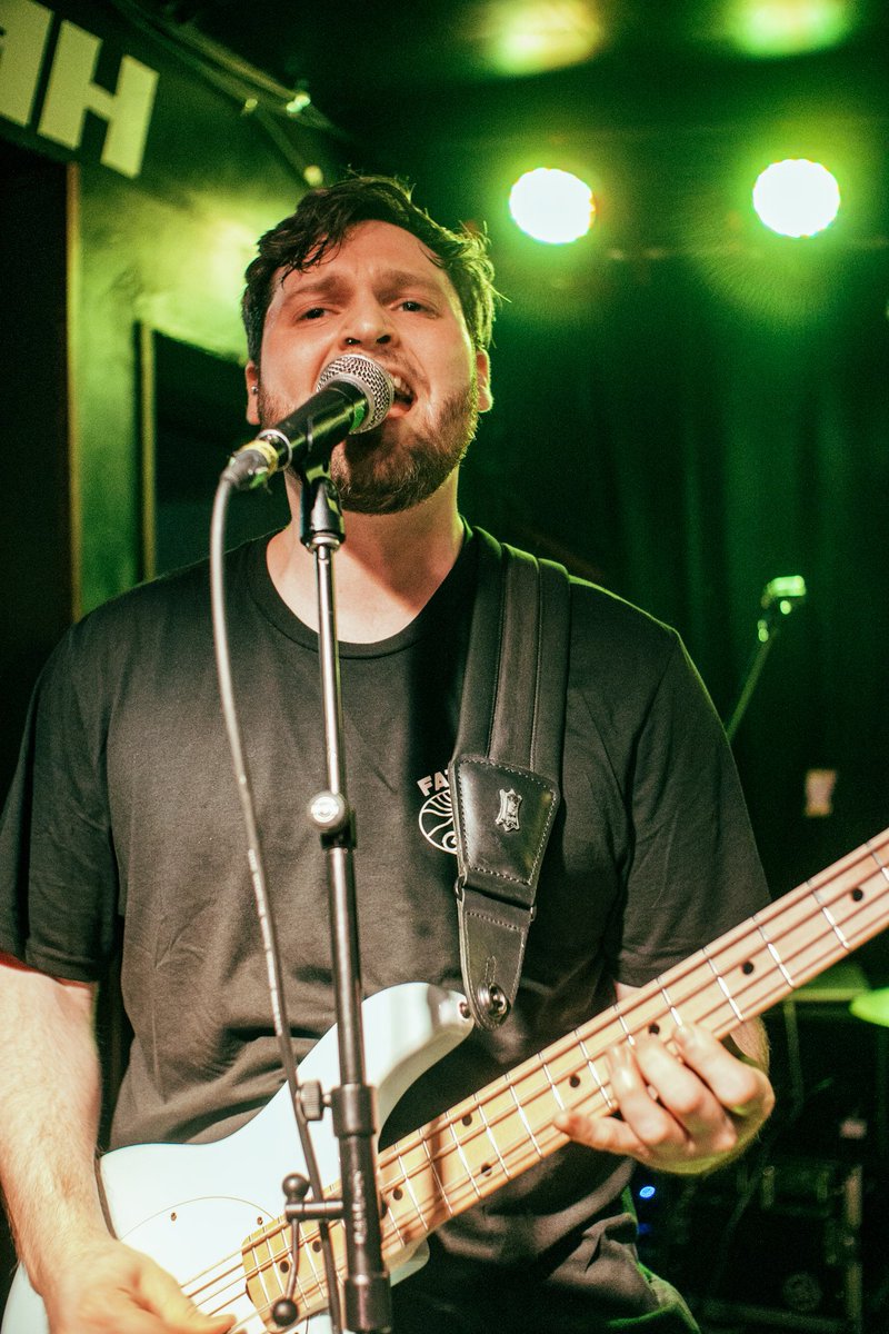 Øff Guard (@offguardny) on Twitter photo Excited to say we’ll be playing in New Jersey this fall! Can’t wait to kick it with <a href="/SleepCyclesPA/">Sleep Cycles</a> and some new friends.
📸: Veronika Potylitsina Excited to say we’ll be playing in New Jersey this fall! Can’t wait to kick it with <a href="/SleepCyclesPA/">Sleep Cycles</a> and some new friends.
📸: Veronika Potylitsina