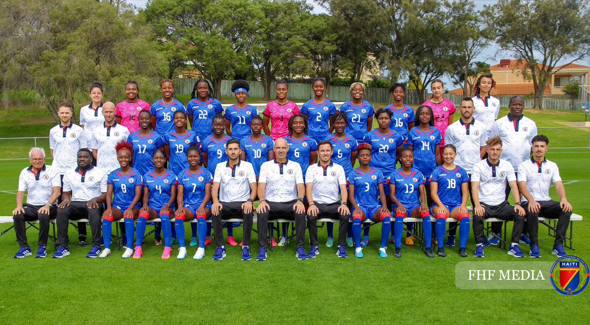 fhfhaiti's tweet photo. FIFA WCW 2023- Les Grenadières et le staff technique , Photos officielles ! 

Yon ekip, yon misyon, Grenadyealaso 
#BeyondGreatness
#Oseaninoupare https://t.co/jxud3LVsjC