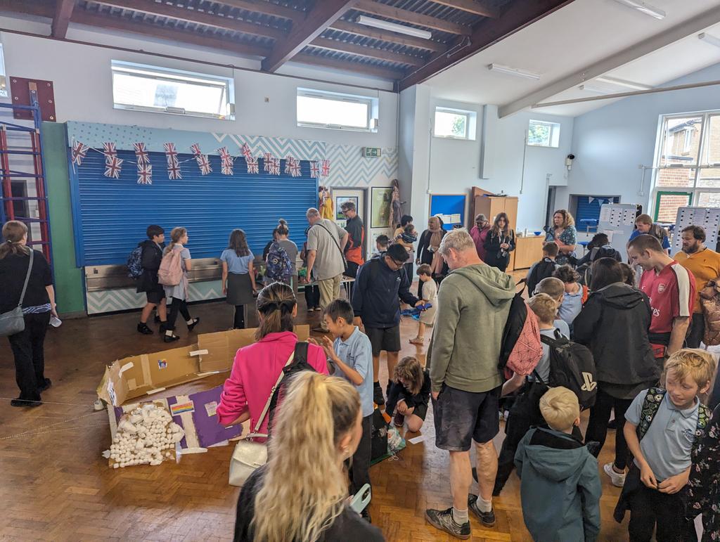 FishpondsCE's tweet photo. The year 5 Refugee Installation Art Exhibition ends the year off nicely! Well done to all the year 5 children for their creativity and empowering messages. https://t.co/BivdUysPVd