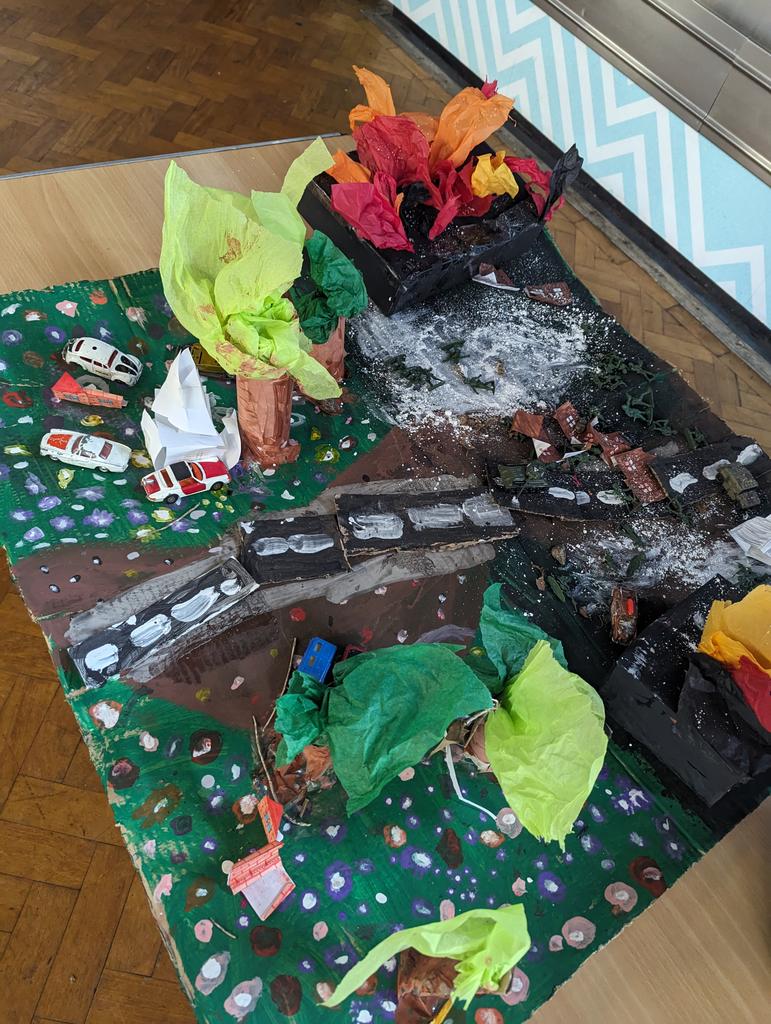 FishpondsCE's tweet photo. Year 5 art showing war: the destruction and abandoned home! https://t.co/mXLfdvdeYK