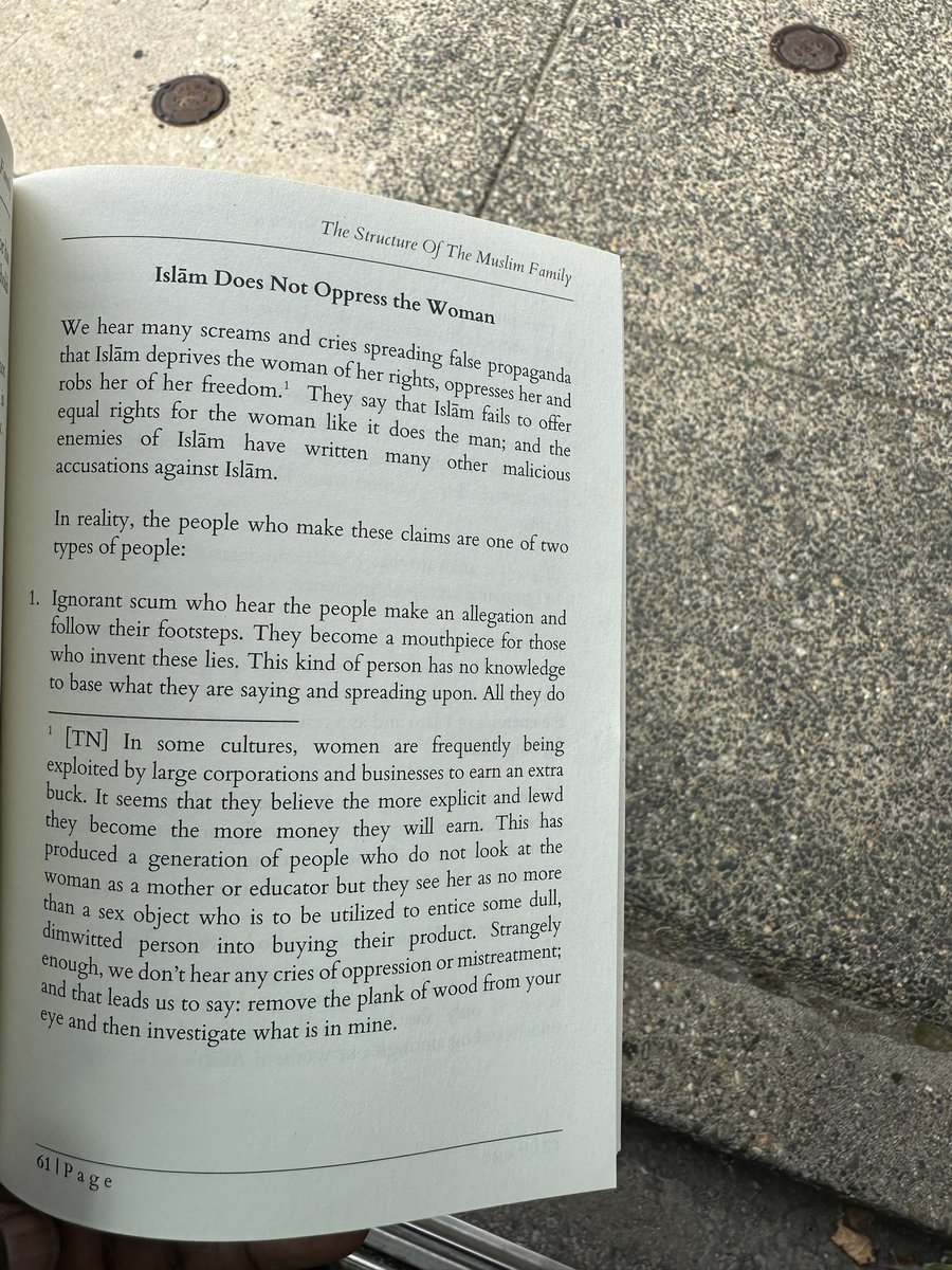 Abdul__Maalik's tweet photo. This 3 page chapter is HEAVY! It is titled “Islām does not oppress the woman”! Subhan’Allah❤️ one of my favorite classes/books right now! The book is titled THE STRUCTURE OF THE MUSLIM FAMILY by the noble scholar Al-Allāmah, Shaykh Muhammad Amān Al-Jamī #AMustHave https://t.co/28PYik3TGG