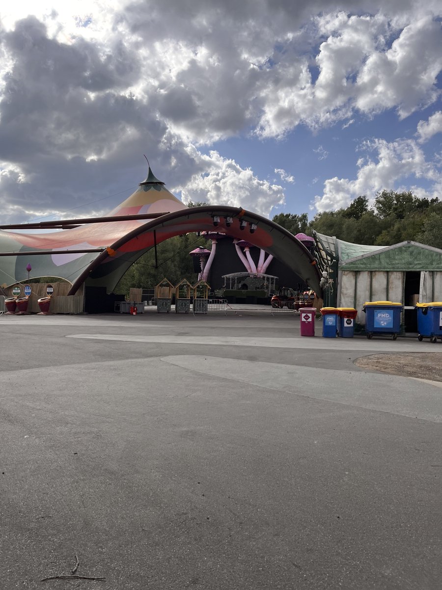 Festival_Leaks's tweet photo. Tomorrowland 2023

There is your 2023 MAINSTAGE 😍

• https://t.co/IiydQoZLxe •

• #Tomorrowland2023 #tomorrowland • https://t.co/zU5Kuyifqm