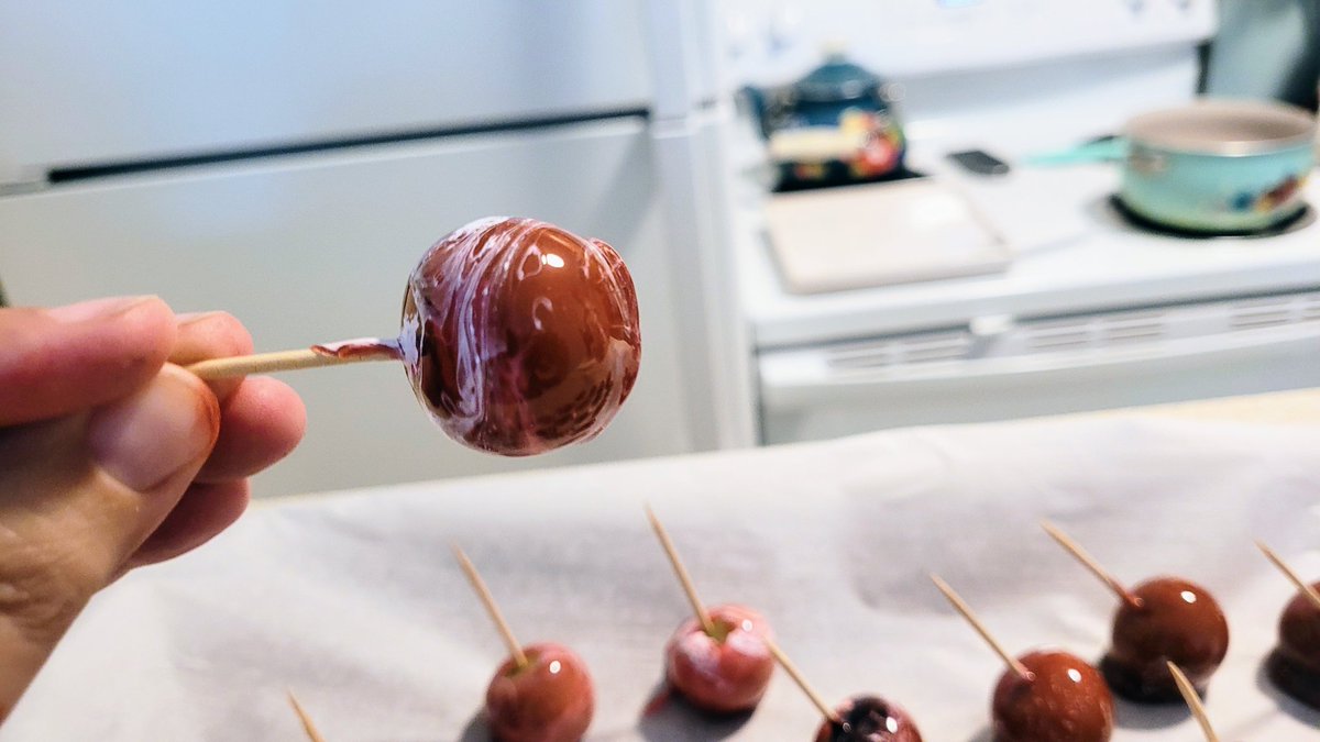 WensdaiAmbrose's tweet image. Making cherry🍒  flavored candied grapes 🍇 
#candy #makingcandy #candiedfruits #candiedfruit #candiedgrape #grapelover #cherry #cherryflavor #cherryflavoured #tryit #homemade #candytime #candytime🍡