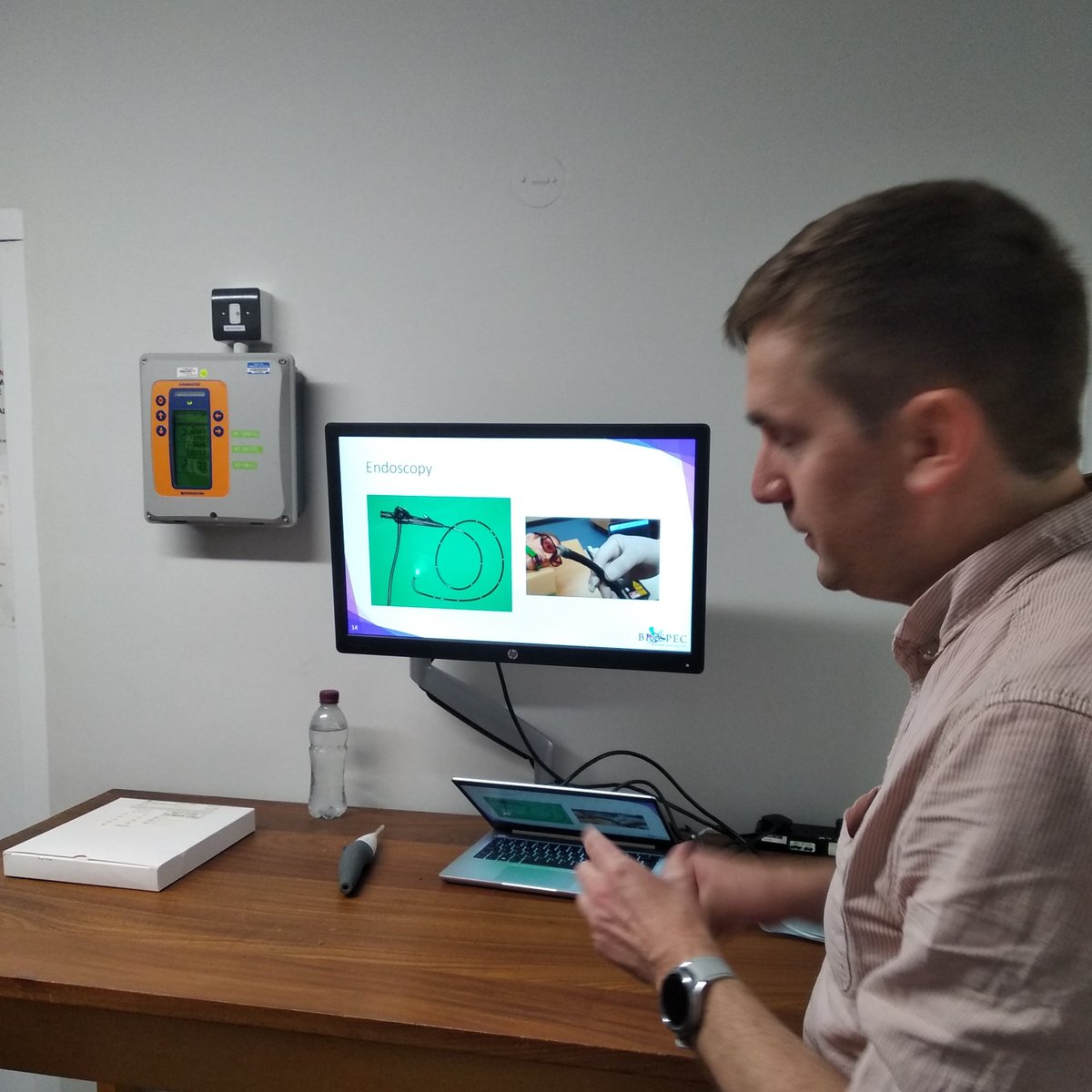 @alexdudgeon from <a href="/UoE_BioPhysics/">Julian Moger</a> and <a href="/BioSpecExeter/">BioSpec Exeter</a> talking about our work developing new probe devices for rapid cancer detection using Raman spectroscopy.