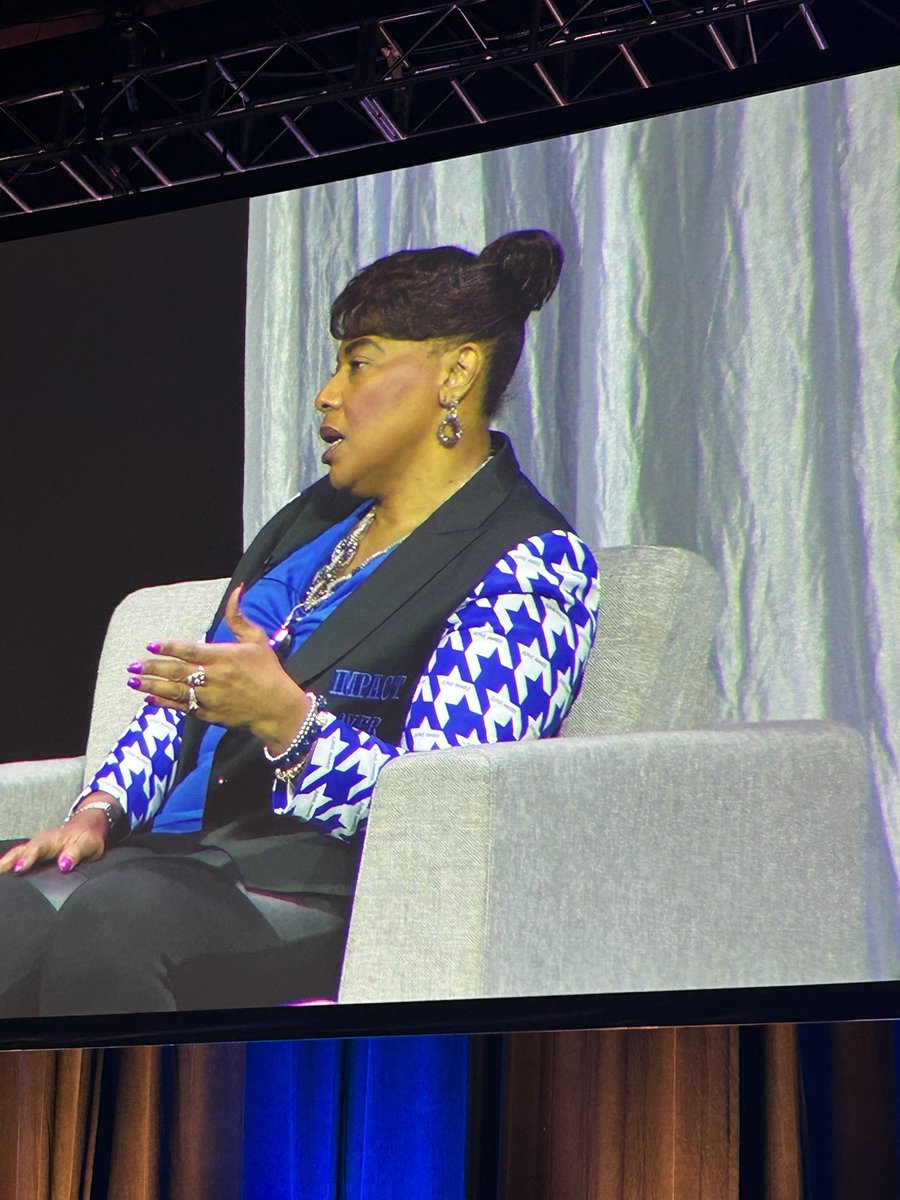 “In order to dispense love, you need a cup full of love first! Love is not an emotion, it is a choice.” We need to show up for our students with authentic love every day. Tell them you love them EVERY time you see them. Thank you, <a href="/BerniceKing/">Be A King</a> for your authentic love. <a href="/ASCAtweets/">ASCA</a>