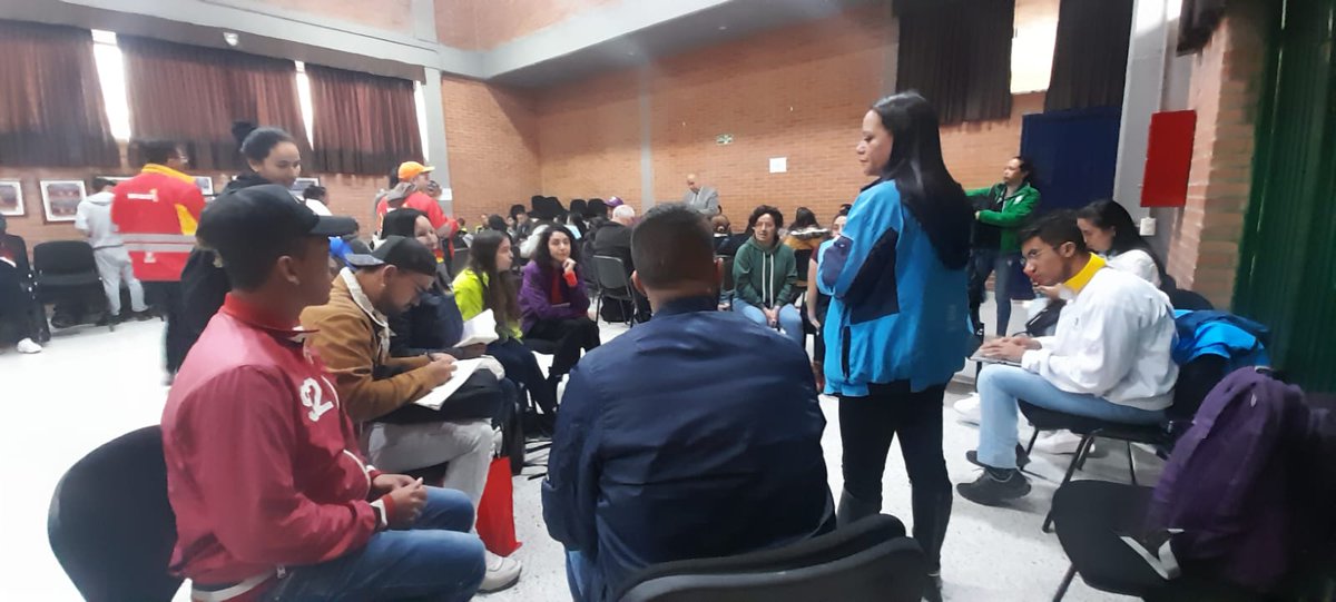 SubLGBTI's tweet photo. 🏳️⚧️🌈 En el marco del #CLOPS para la prevención de violencias, algunas participantes de #MujerT 👩🏼🦱👩🏼🦳 San Cristobal, realizan incidencia en la mesa de acoso callejero y revictimización.
Participando en la construccion de una localidad más segura para todos, todas y todes. https://t.co/mJwW6yLS08
