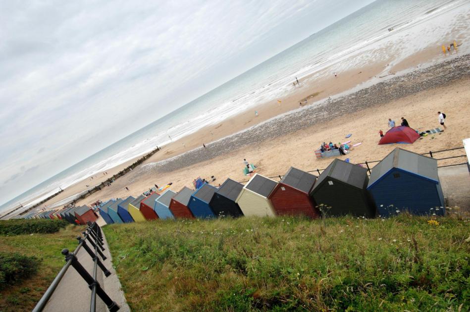 nthnorfolknews's tweet photo. People have been told not to swim at Mundesley beach due to concerns over bathing water quality. https://t.co/YY4T6BO64U https://t.co/UcSn0WTQYC